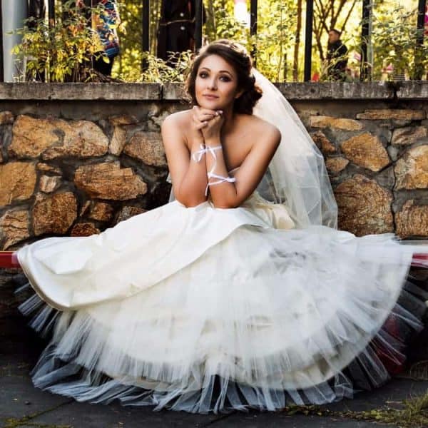 choosing the right wedding dress for your shape