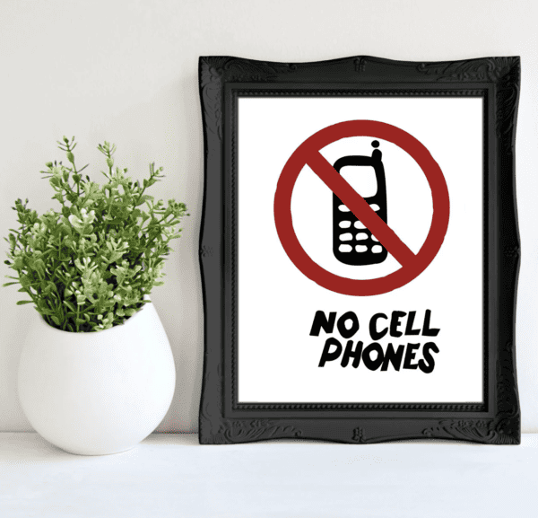 Gilmore Girls No Cellphones Sign